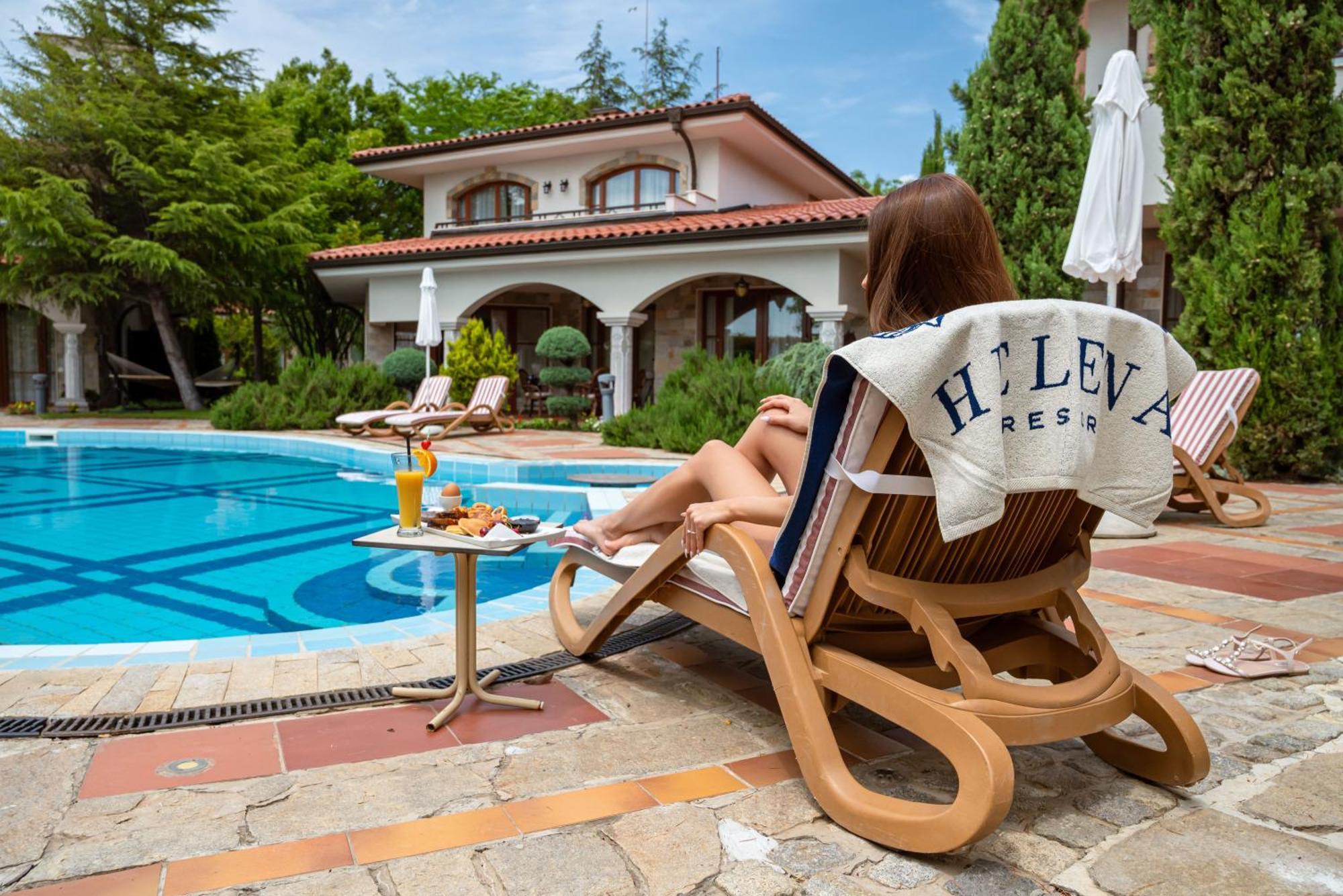 Helena Vip Villas And Suites Slantschew brjag Exterior foto