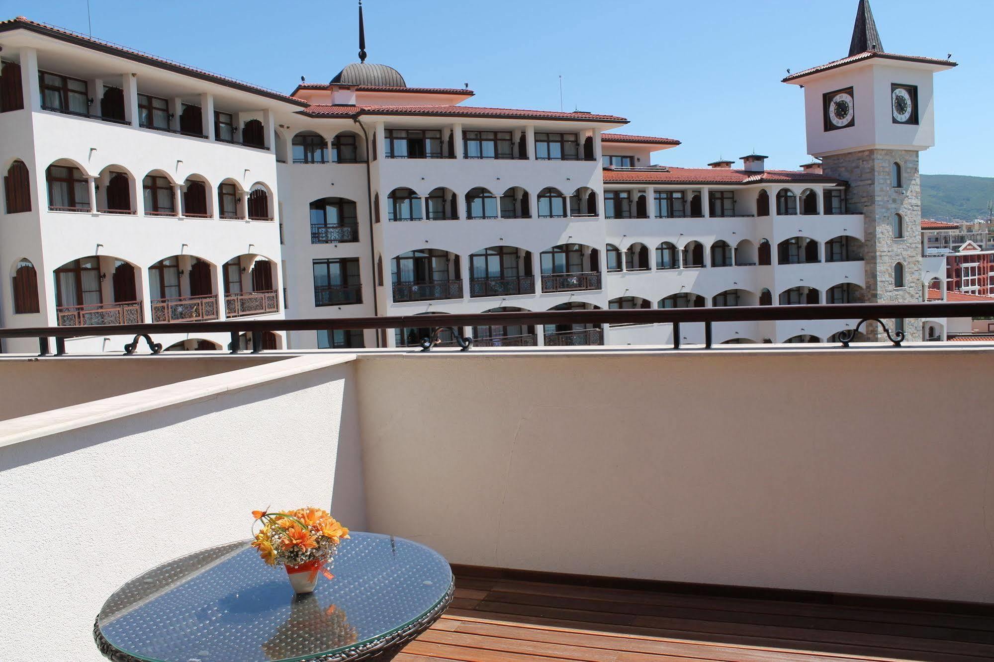Helena Vip Villas And Suites Slantschew brjag Exterior foto
